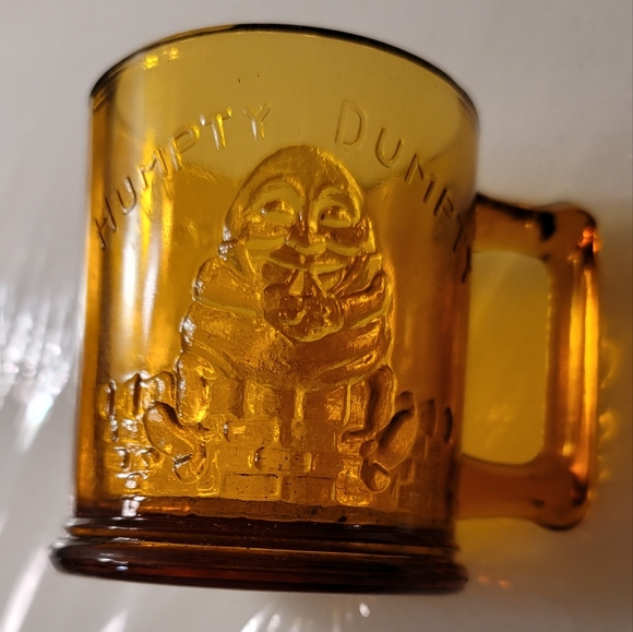 Vintage Tiara amber glass children plate, bowl and mug set. - Picture 5 of 6